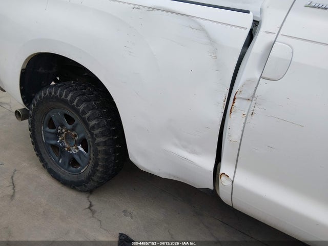 Toyota Tundra Limited 5.7l V8