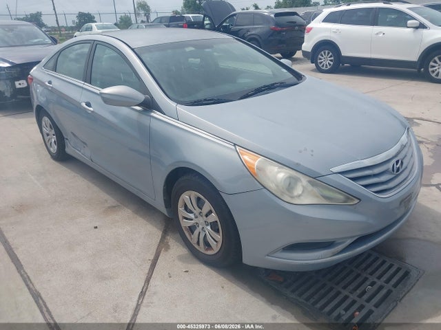 Salvage Hyundai SONATA Image