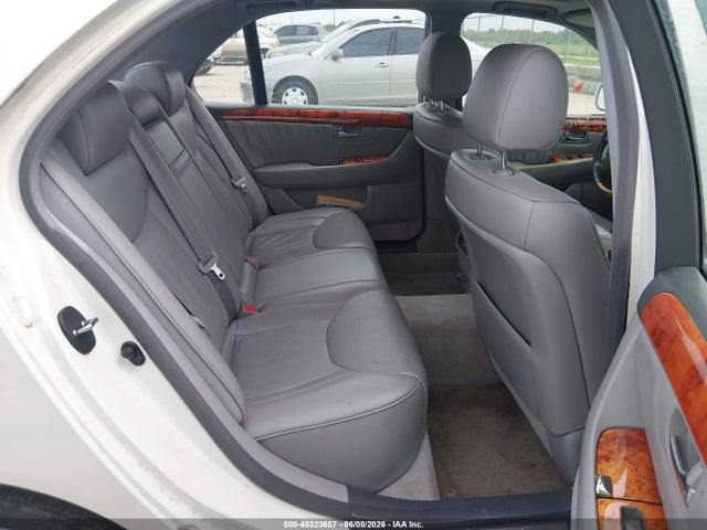 Lexus LS