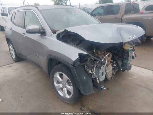 Salvage Jeep Compass Image