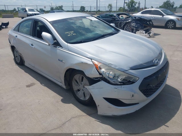 Salvage Hyundai SONATA Image