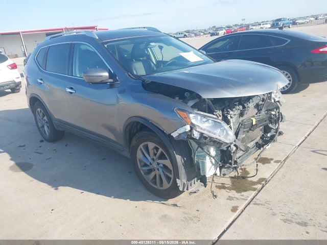 Salvage Nissan Rogue Image