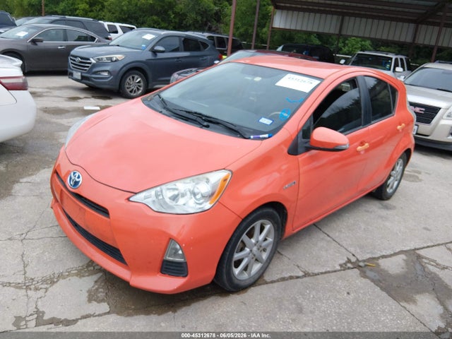 Toyota Prius c Three