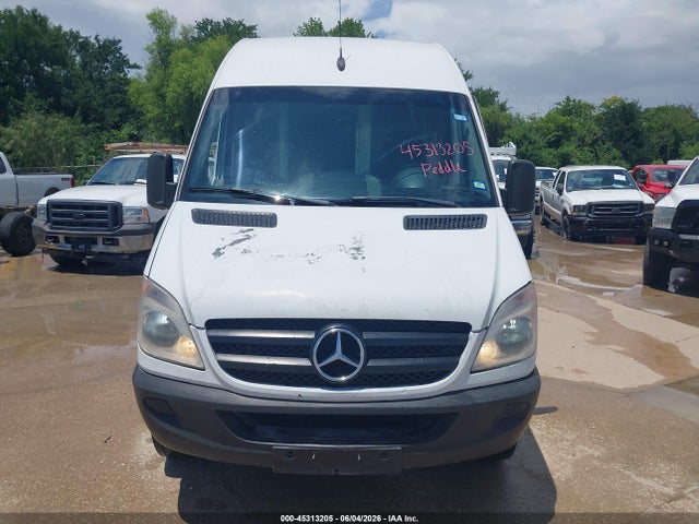 Mercedes-Benz Sprinter 2500 High Roof