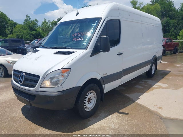 Mercedes-Benz Sprinter 2500 High Roof