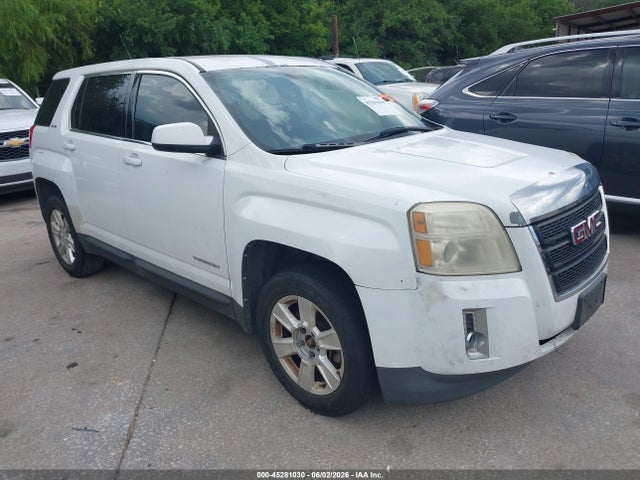 Salvage GMC Terrain Image