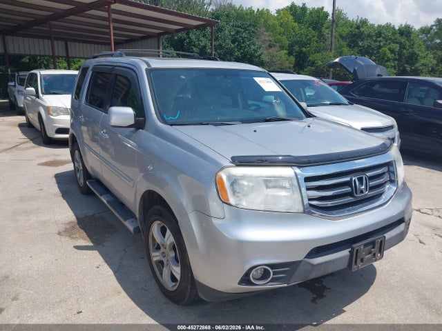 Salvage Honda Pilot Image
