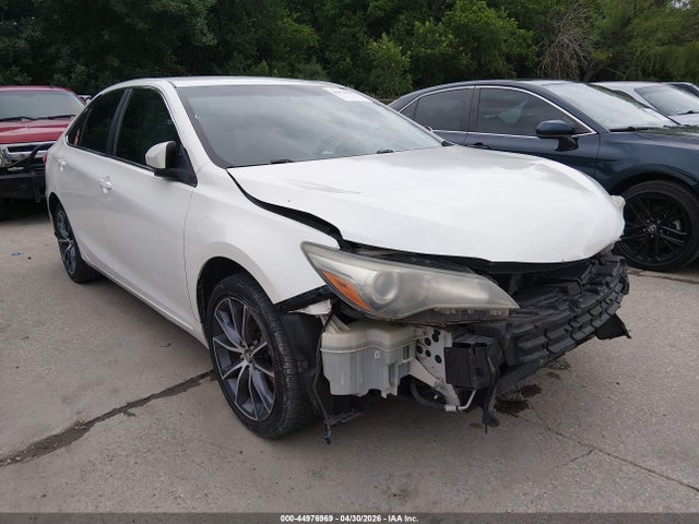 Salvage Toyota Camry Image