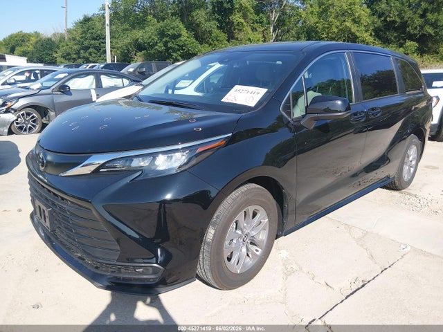 Toyota Sienna Le