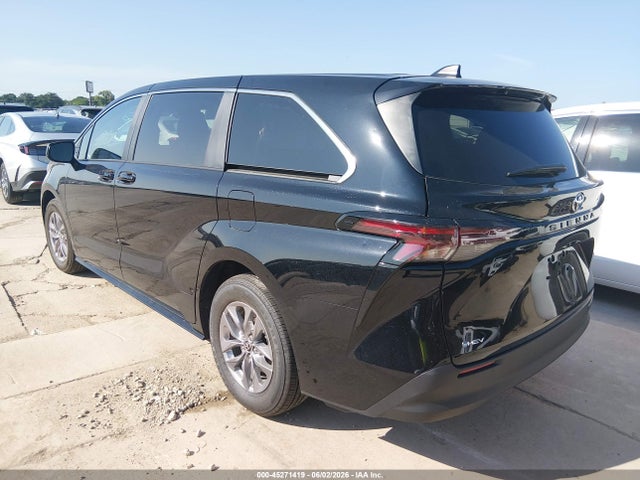 Toyota Sienna Le