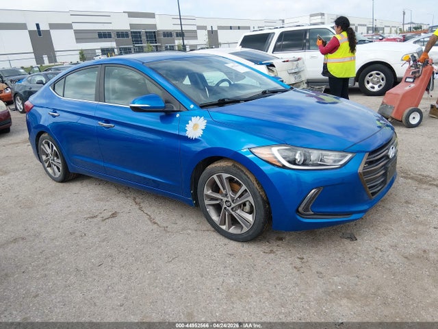 Salvage Hyundai ELANTRA Image