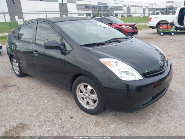 Salvage Toyota Prius Image