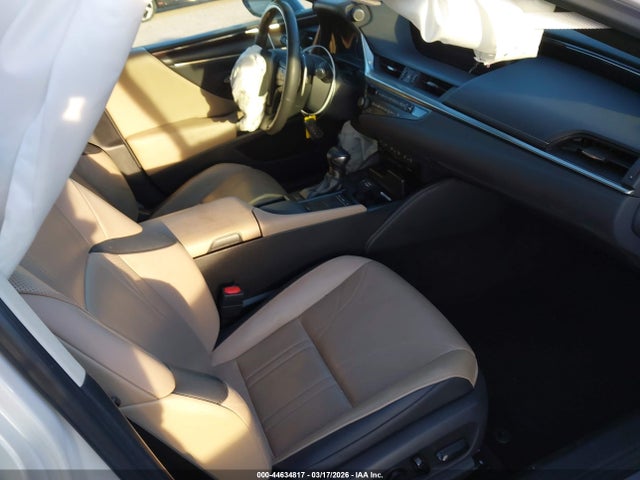 Lexus Es Luxury
