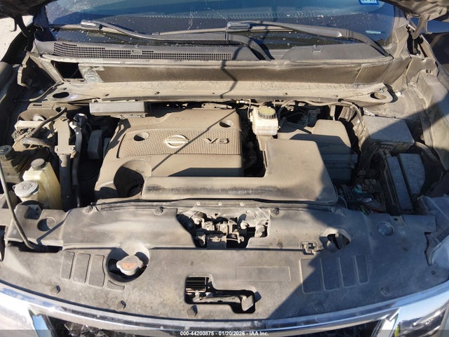 Nissan Pathfinder Sv