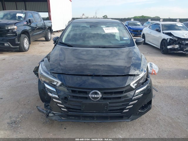 Nissan Versa 1.6 S