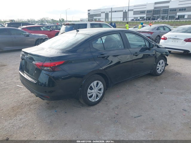 Nissan Versa 1.6 S