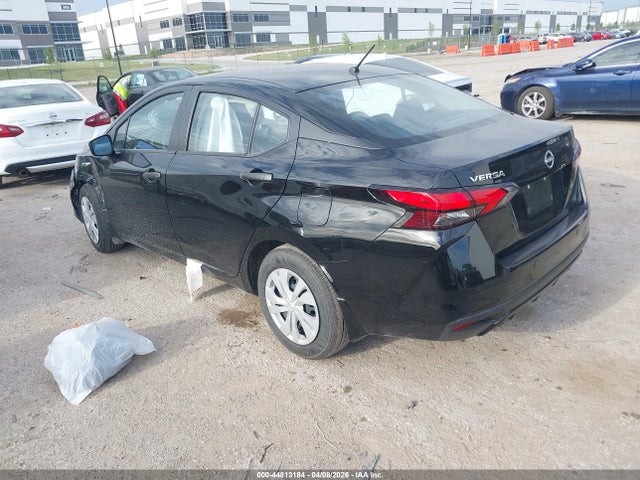 Nissan Versa 1.6 S