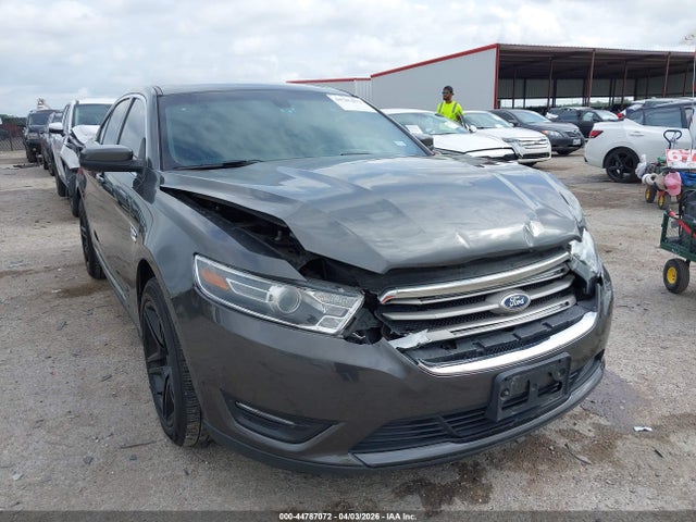 Salvage Ford Taurus Image