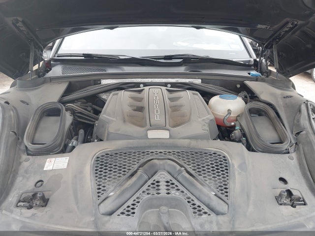 Porsche Macan S