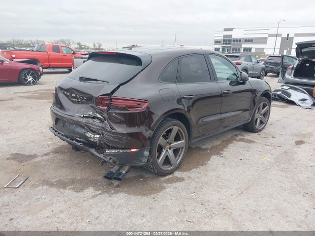Porsche Macan S