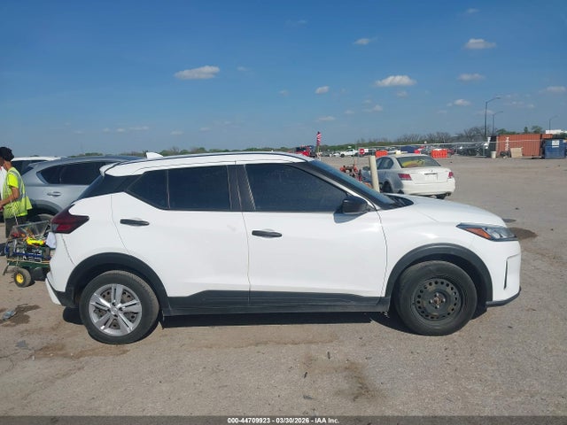 Nissan Kicks S Xtronic Cvt