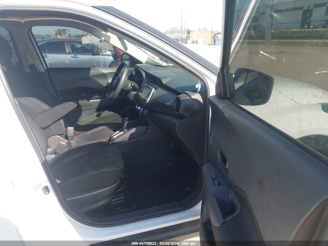 Nissan Kicks S Xtronic Cvt