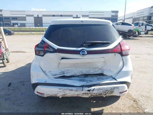 Nissan Kicks S Xtronic Cvt