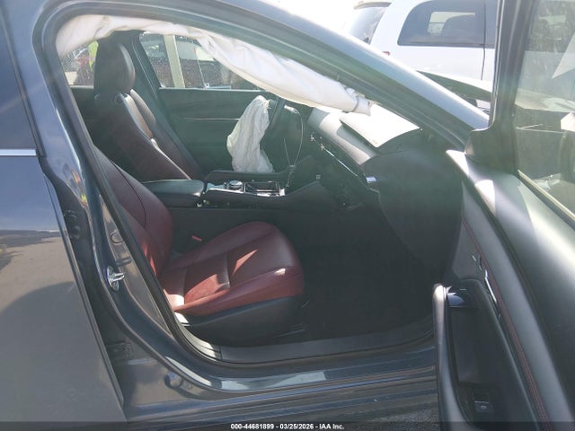 Mazda Mazda3 2.5 S Carbon Edition