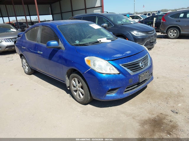 Salvage Nissan Versa Image