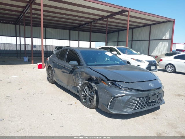 Salvage Toyota Camry Image