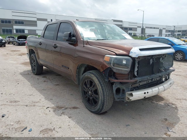 Salvage Toyota Tundra Image