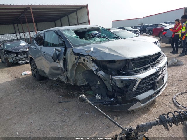 Salvage Chevrolet Blazer Image