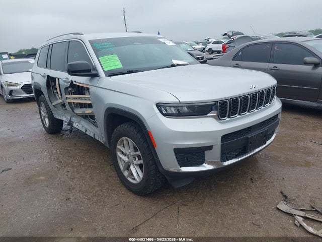 Salvage Jeep Grand Cherokee Image