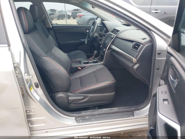 Toyota Camry Se