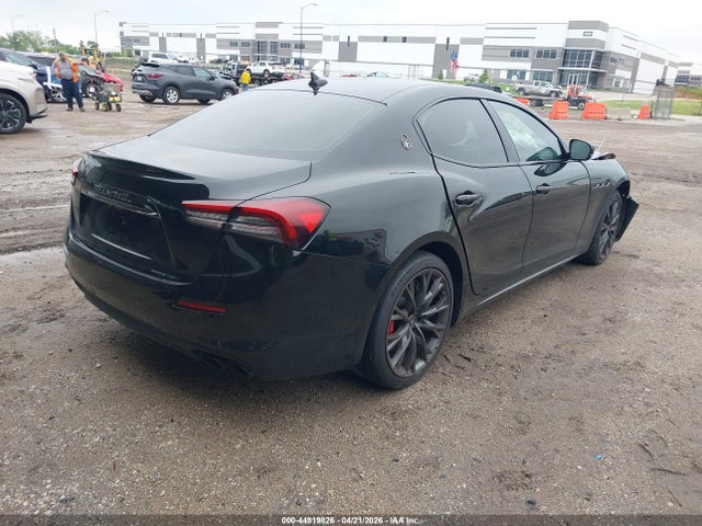 Maserati Ghibli S