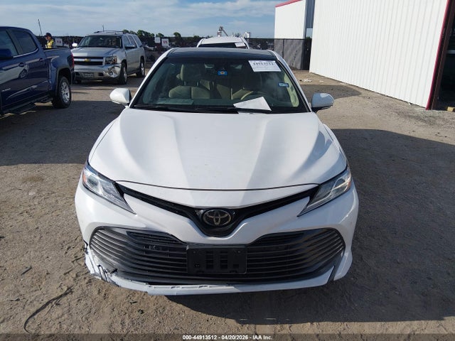 Toyota Camry Xle V6