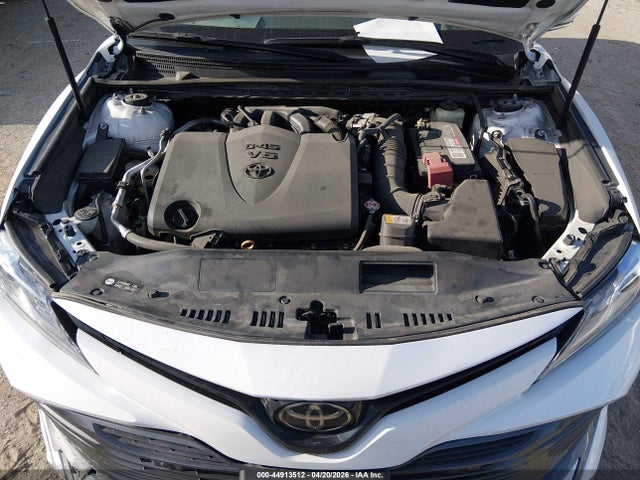 Toyota Camry Xle V6