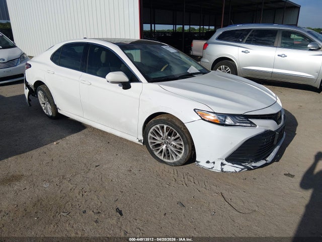 Salvage Toyota Camry Image