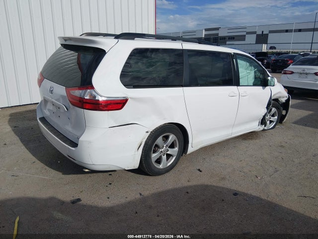 Toyota Sienna Le 8 Passenger