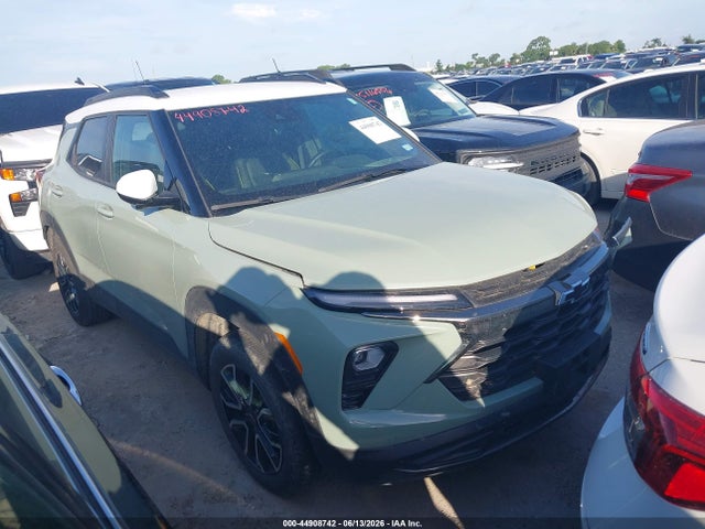 Salvage Chevrolet Trailblazer Image