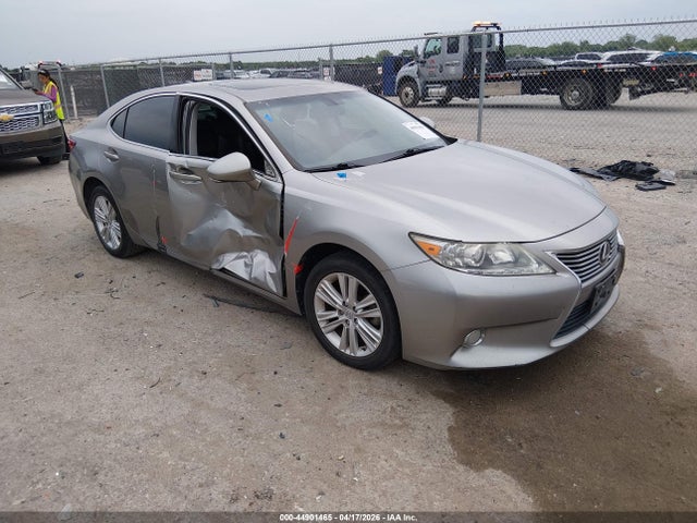 Salvage Lexus Es Image