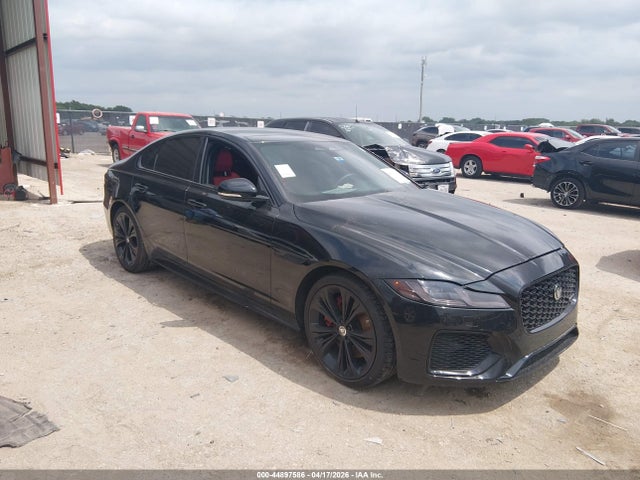 Salvage Jaguar XF Image