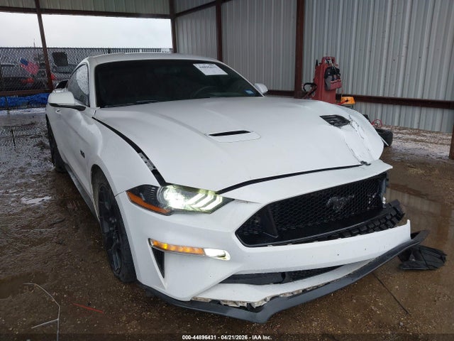 Salvage Ford Mustang Image