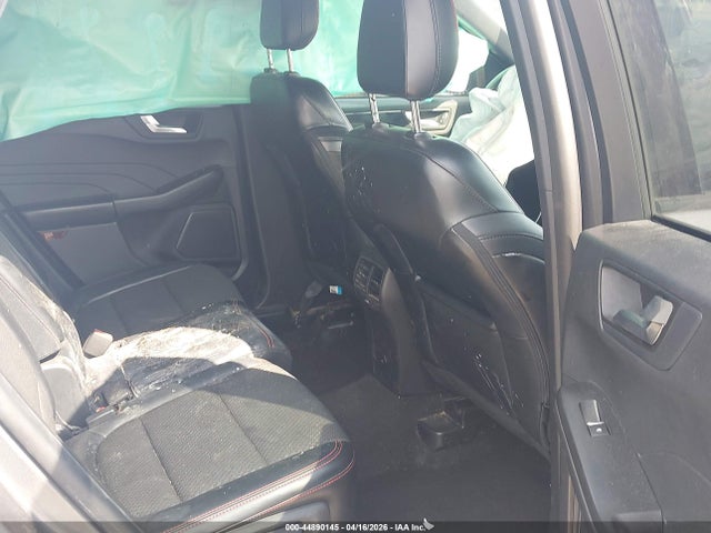 Ford Escape St-line