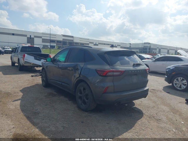 Ford Escape St-line