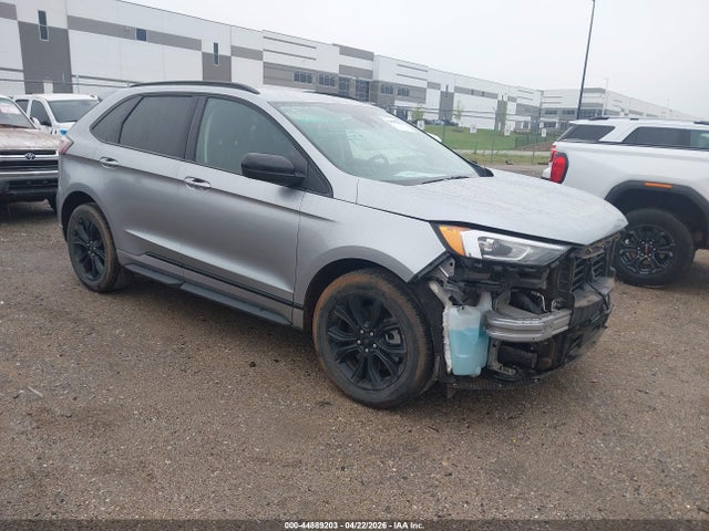 Salvage Ford Edge Image