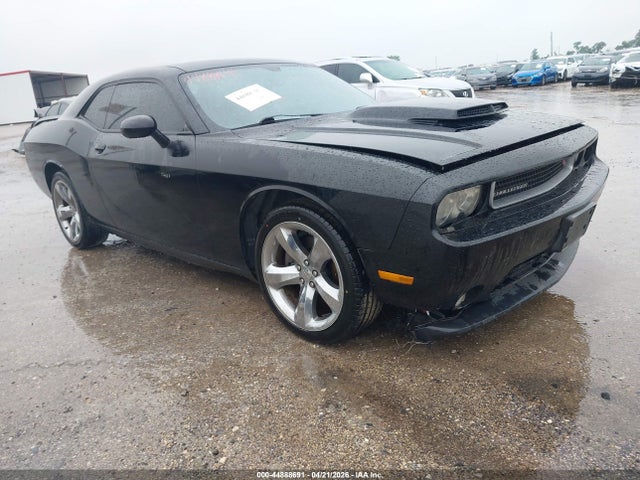 Salvage Dodge Challenger Image