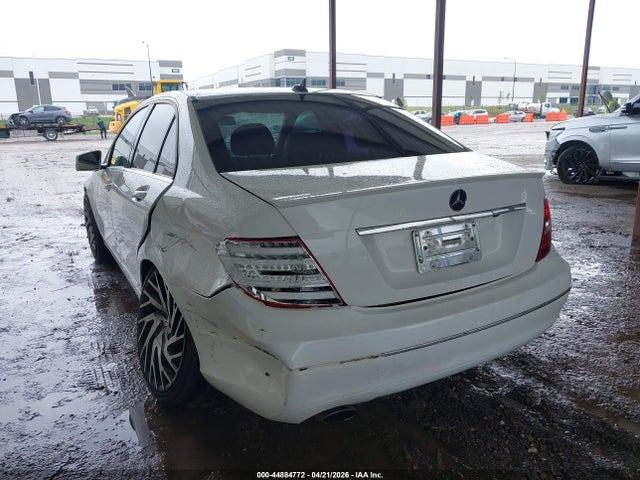Mercedes-Benz C-Class Luxury