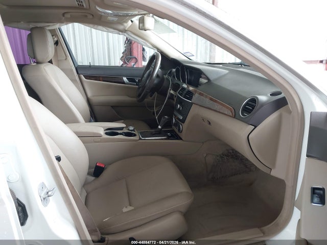 Mercedes-Benz C-Class Luxury
