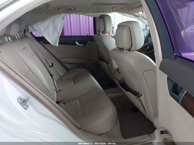 Mercedes-Benz C-Class Luxury